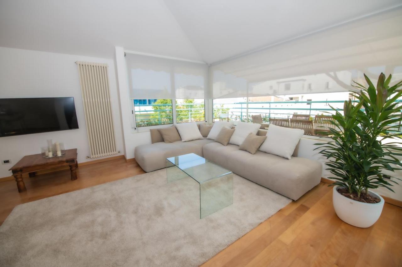 Luxury Suites Collection - Pascoli 13 Riccione Eksteriør bilde